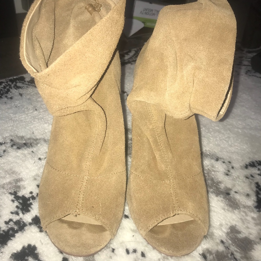 Chinese Laundry Booties - Picture 3 of 4